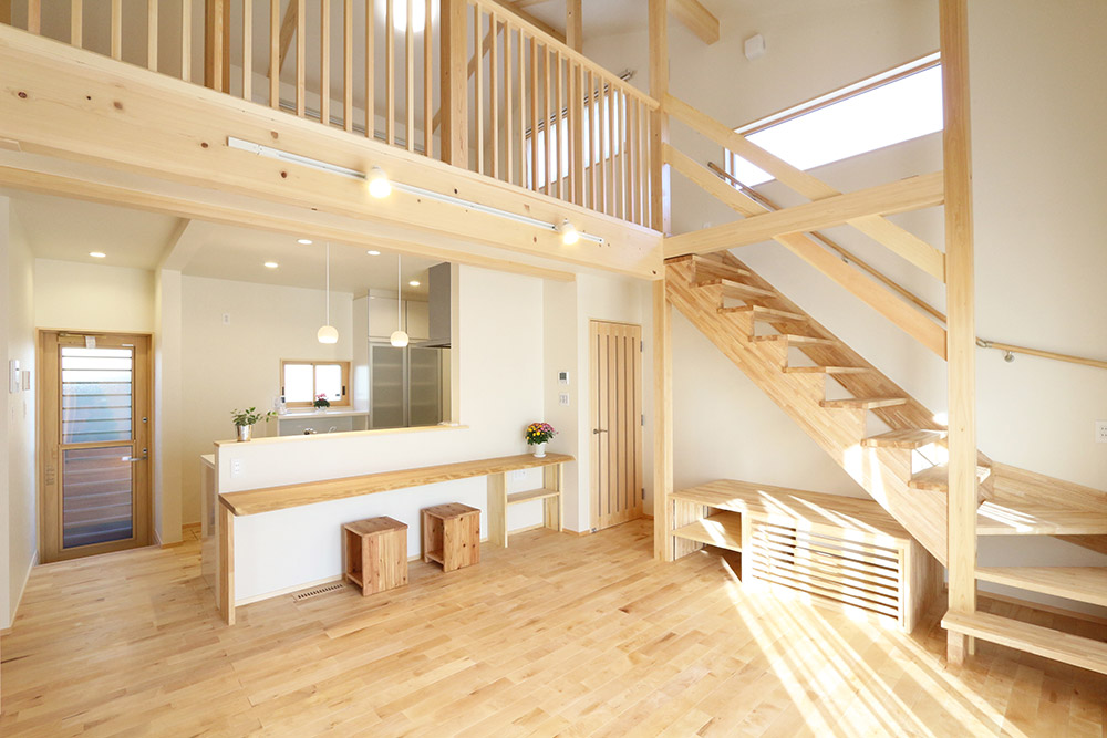 中二階のある平屋建て